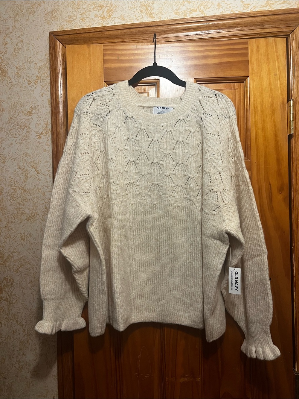 NWT Old Navy Cream Eyelet Yoke Crewneck Sweater